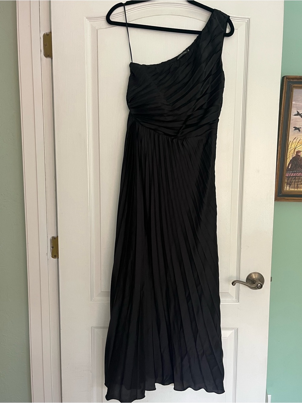 Abercrombie & Fitch Black One-Shoulder Pleated Gown
